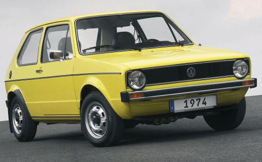Pierwsza generacja Volkswagena Golfa z 1974 roku