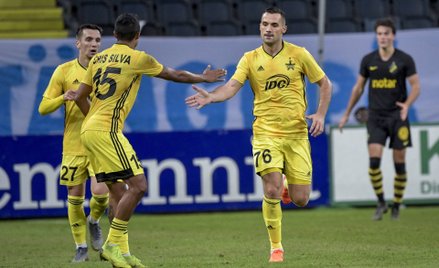 Piłkarze Sheriffa Tyraspol cieszą się z gola