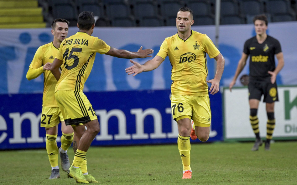 Piłkarze Sheriffa Tyraspol cieszą się z gola