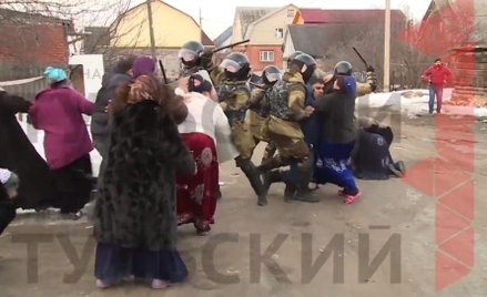 Protest Cyganów w Plechanowo (obwód tulski, Rosja)