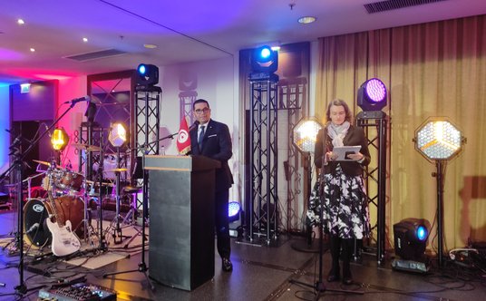 Gości „wieczoru tunezyjskiego” przywitał ambasador Tunezji w Polsce Taoufik Chebbi