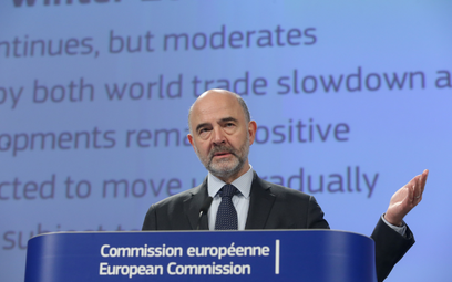 Pierre Moscovici, unijny
komisarz ds. gospodarczych, opowiedział się za zniesieniem weta odnośnie do