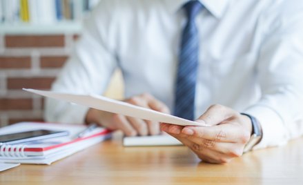 Pracownik na zwolnieniu lekarskim korzysta z ochrony, ale nie w każdej sytuacji
