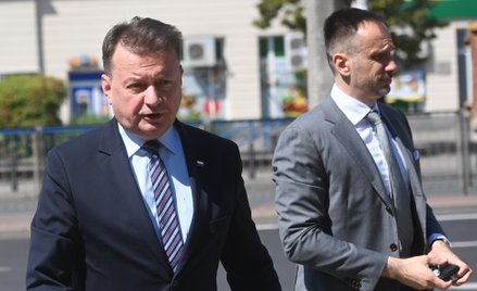 Były szef MON Mariusz Błaszczak i poseł Suwerennej Polski Janusz Kowalski.