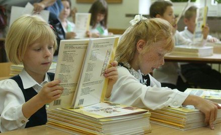 Darmowy podręcznik dla uczniów pierwszych klas miałby obowiązywać już od września