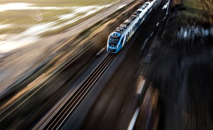 Wiceminister infrastruktury: w 2040 roku koleją z Warszawy do Gdańska w 100 minut