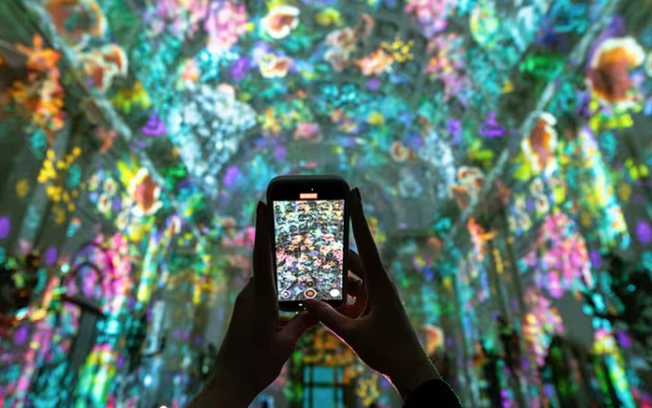 Eonarium Genesis: An Immersive Light Show to pół godziny wyjątkowych estetycznych wrażeń