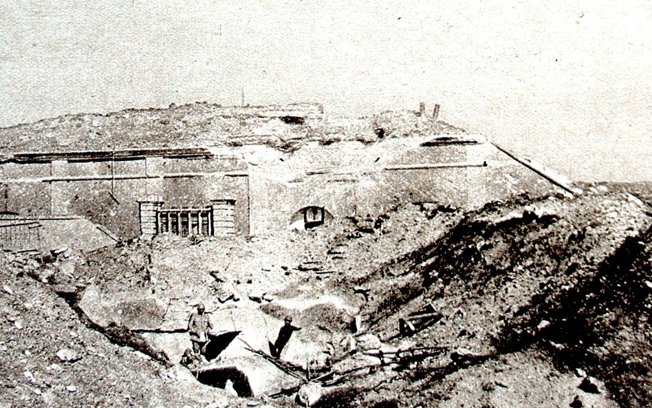 Fort Vaux, marzec 1916 r. Prawdziwe piekło Niemcy zgotowali obrońcom pod koniec maja: w ciągu zaledw