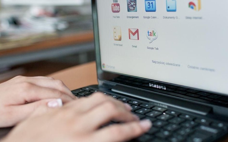 Google walczy ze stereotypami w nowej funkcji AI. Nie będzie „jej” i „jego”