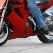 Prawo drogowe: kierowcy z kategorią prawa jazdy B mogą jeździć motocyklami