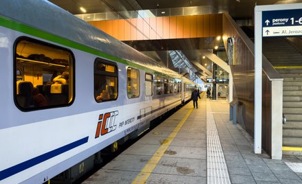 PKP Intercity traci monopol na najbardziej lukratywnej trasie w Polsce