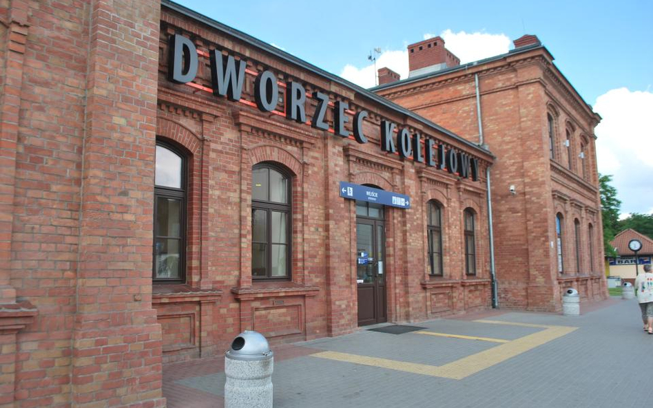 Dojazd pracownika na dworzec to nie delegacja