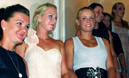 Agnieszka i Urszula Radwańskie oraz Karolina Woźniacka w polskim konsulacie w Nowym Jorku