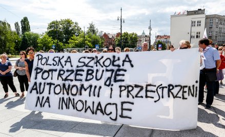 Rząd likwiduje gimnazja