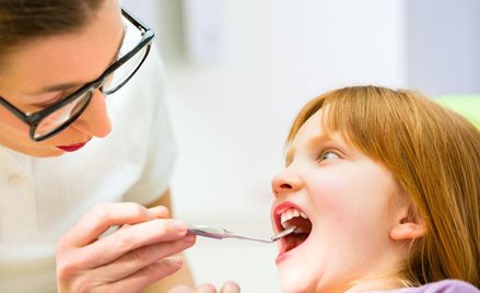Na próchnicę patrole dentystyczne
