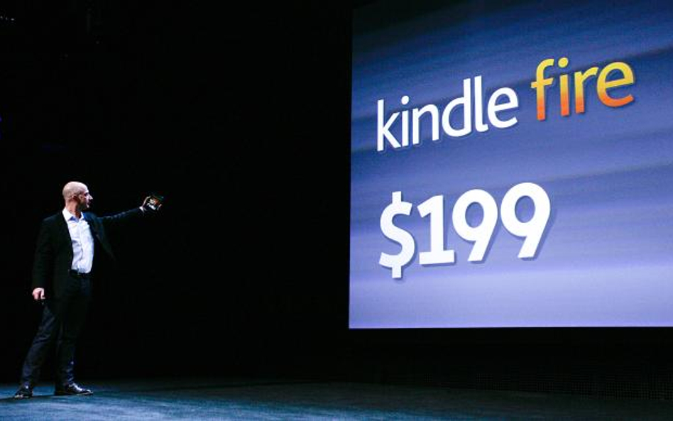 Jeff Bezos, prezes Amazon.com, prezentuje tablet Kindle Fire