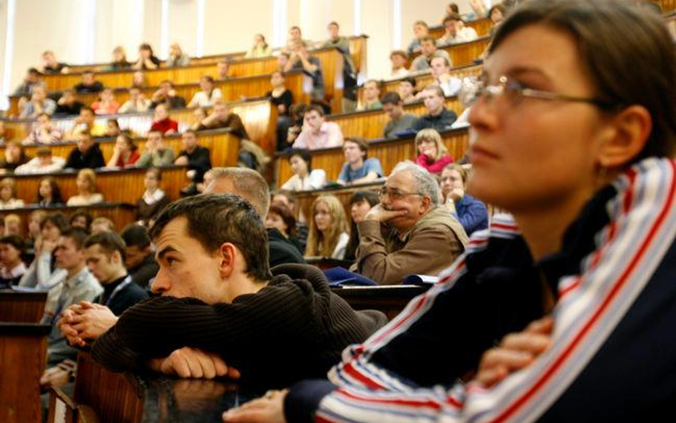 Można studiować jeden kierunek w trzech szkołach wyższych