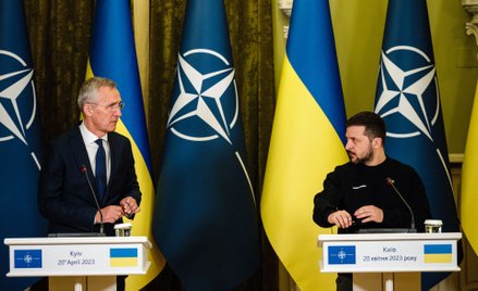 Jens Stoltenberg i Wołodymyr Zełenski