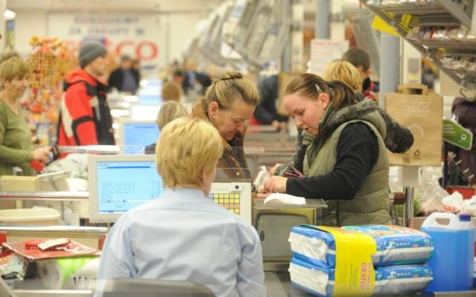 Bon do supermarketu komplikuje listę płac