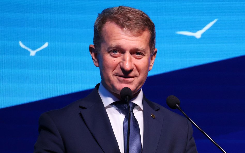 Ireneusz Raś, sekretarz stanu w Ministerstwie Sportu i Turystyki, liczy, że przekona senatorów i pos