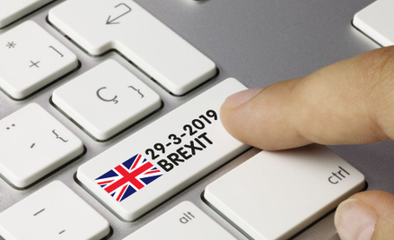 Twardy brexit wywoła chaos w rozliczaniu VAT