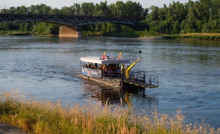 Od 15 lipca promy Warszawskich Linii Turystycznych, w tym "Pliszka", wracaja do kursowania przez Wis