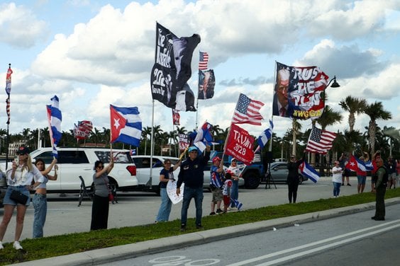 Zwolennicy Donalda Trumpa w Palm Beach