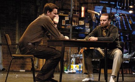 Męska rozmowa w suterenie