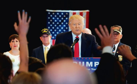 Donald Trump od czasu do czasu musi się mierzyć z oskarżeniami o bliskie związki z mafią. Choć oskar