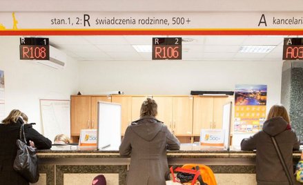 Program 500+ to zastrzyk bezpieczeństwa dla Polaków – uważa autor.