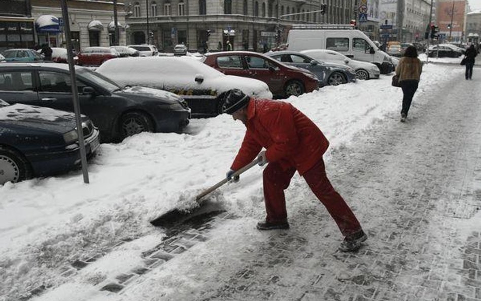 Wojewoda każe odśnieżać