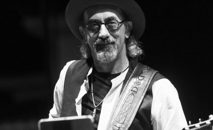 Nie żyje Jack Sonni, gitarzysta Dire Straits