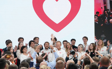 Sukces w wyborach w Polsce odniósł blok partii opozycyjnych - KO, Trzecia Droga i Nowa Lewica