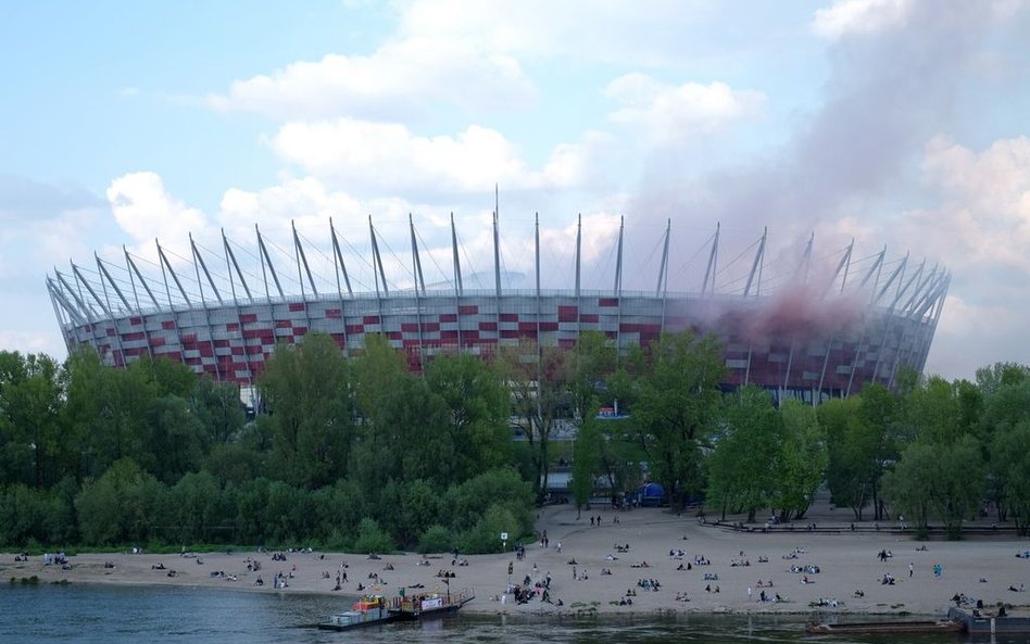 PZPN ukarał Legię i Lecha za zachowanie kibiców