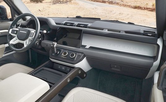 Land Rover Defender 130