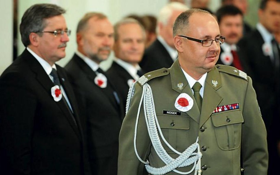 Toczy się co najmniej sześć śledztw w sprawie podejrzenia nieprawidłowości, w kierowanej przez gen. 