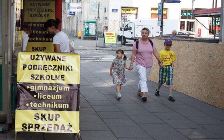 Program "Wyprawka szkolna" obejmuje pomoc na zakup podręczników