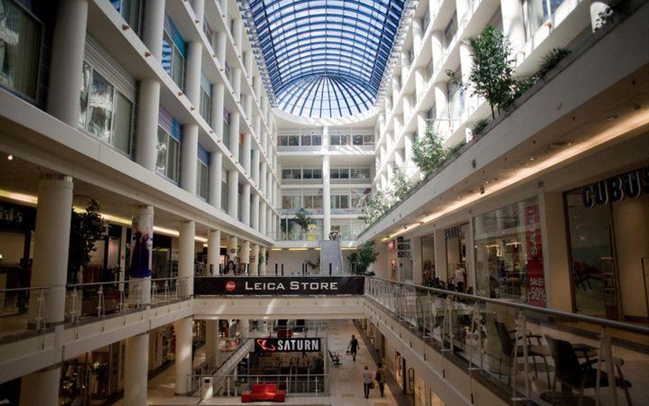 Polacy pokochali centra handlowe
