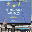 Spot wyświetlany na ekranie w centrum Warszawy