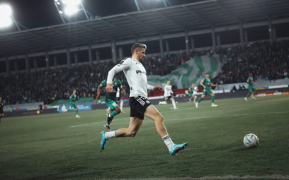 Legia nie porywa grą, a mimo to zajmuje w tabeli drugie miejsce