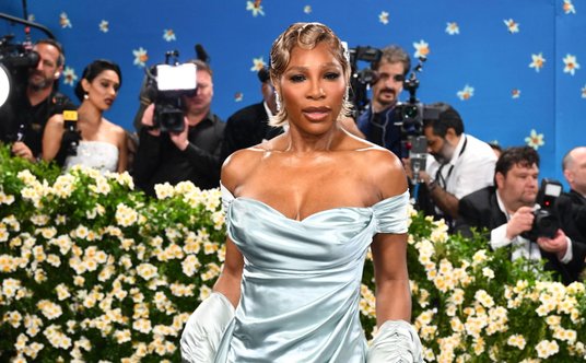 MET Gala2025: Serena Williams w stylizacji Moncler x EE72 projektu Edwarda Enninfula.