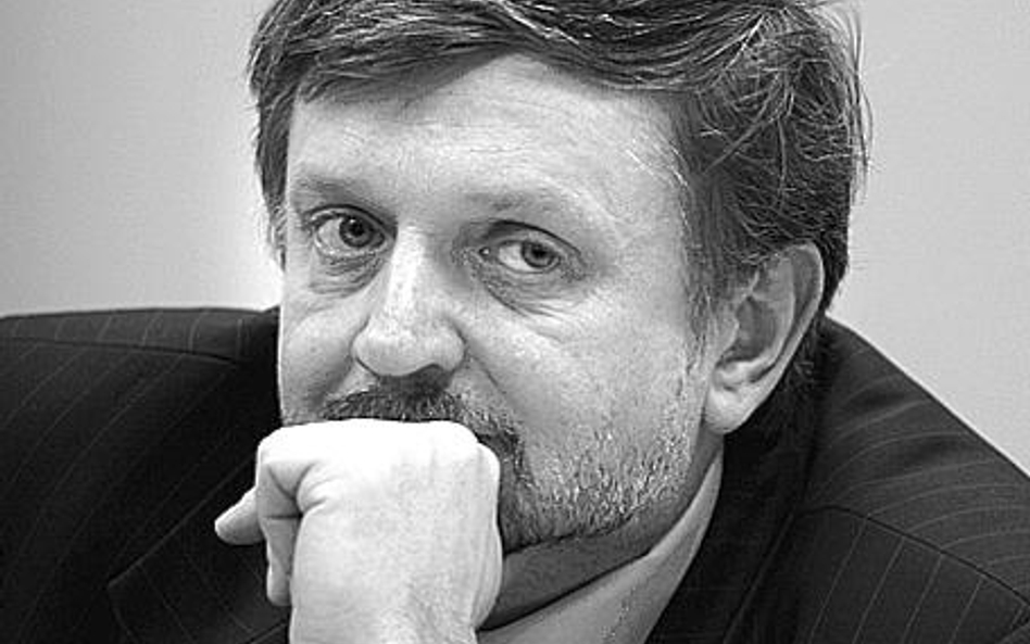 PiS - kłopoty z tożsamością PiS jako opozycji