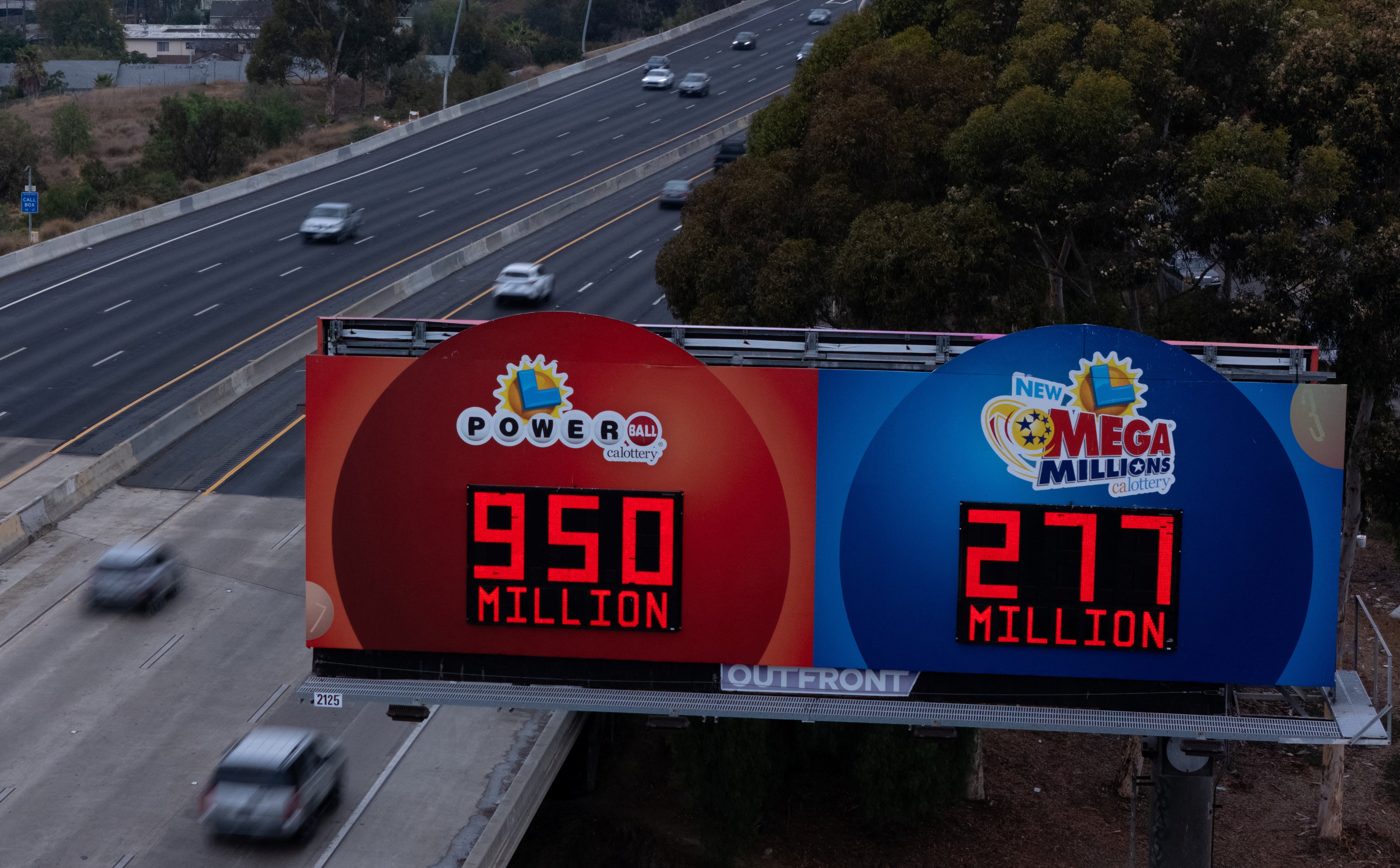 Amerykanie grają o miliard dolarów. Powerball z pulą 1,1 mld