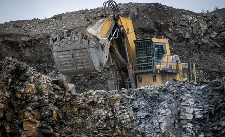 Tokio uderza w wydobycie Rosji. Lista zakazanych maszyn