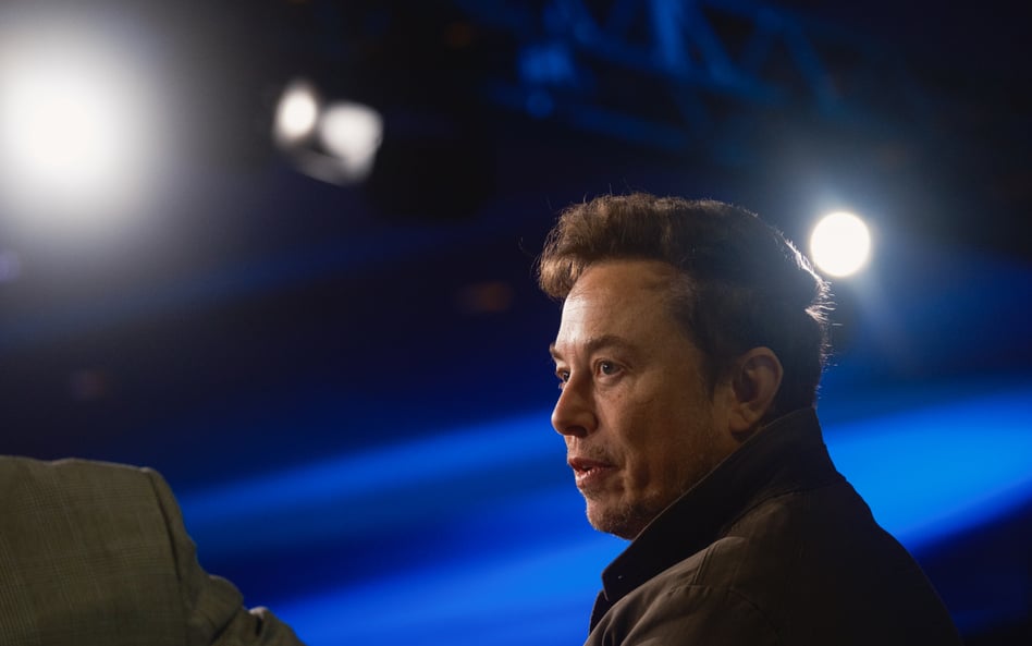 Elon Musk napotkał poważne problemu w rozwoju swej wizji szybkiego transportu