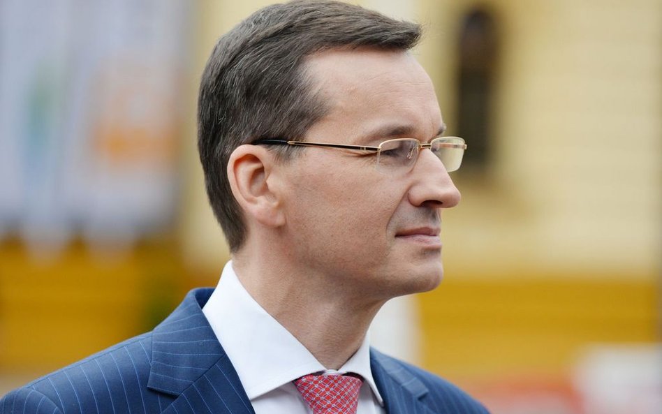 Sondaż: Czy premier Morawiecki powinien stracić stanowisko