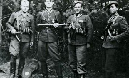 PiS obecnie sięga jednak coraz dalej wstecz, używając do budowania partyjnego poparcia historii anty