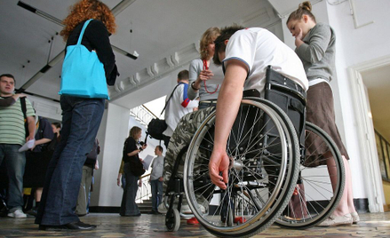 NIK: Niepełnosprawnym studentom nie jest w Polsce łatwo