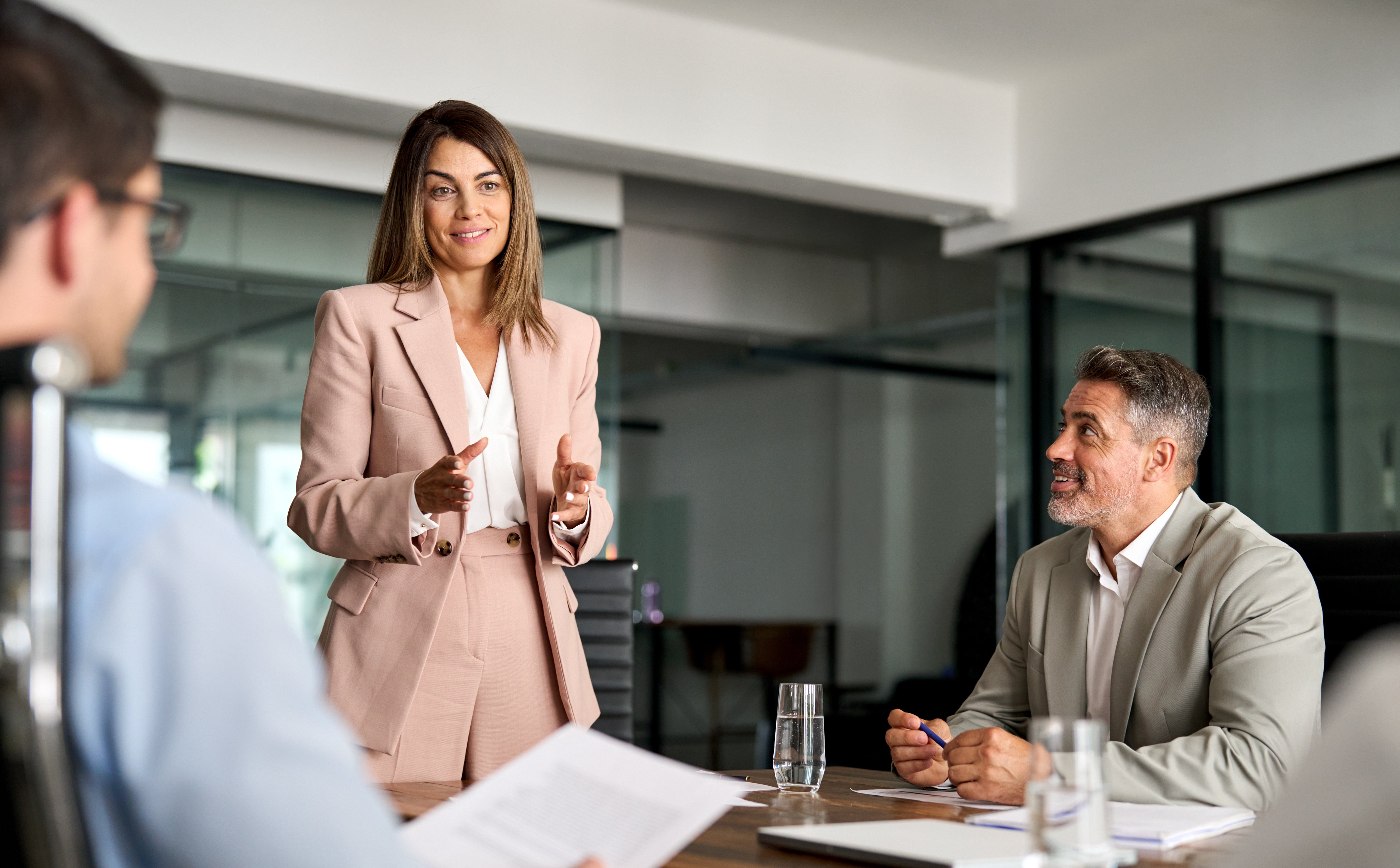 Jak podzielić się zyskiem z akcjonariuszami nie wypłacając dywidendy?