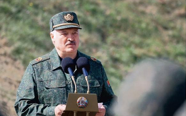 Aleksander Łukaszenko nie czuje presji ekonomicznej. Chce zmusić UE do gry na swoich zasadach